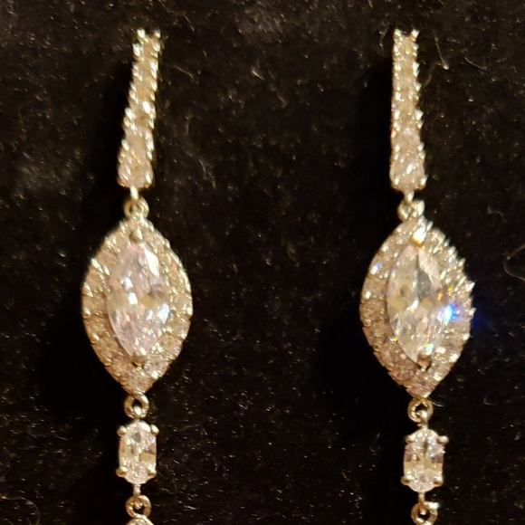 Cubic Zirconia Earings - Picture 2 of 3